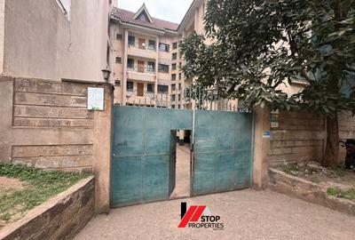 2 Bed Apartment with En Suite at City Park Estate - 4