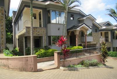 4 Bed Townhouse with En Suite at Westlands