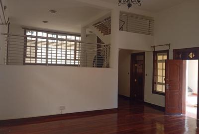 4 Bed House with En Suite at Kyuna