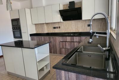 4 Bed Apartment with En Suite in General Mathenge - 2