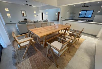 4 Bed House with En Suite at Pazuri - 3