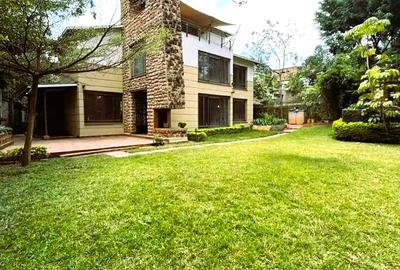 5 Bed Townhouse with En Suite at Lavington