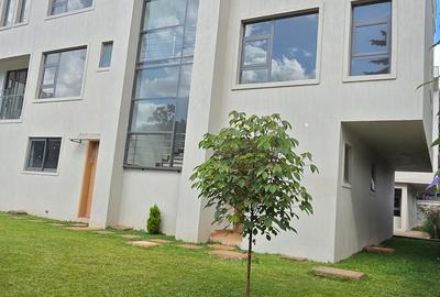 5 Bed Townhouse with En Suite at Lavington Green - 2
