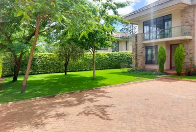 4 Bed Townhouse with Swimming Pool at Ridgeways