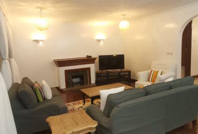 4 Bed Apartment with En Suite in Riverside