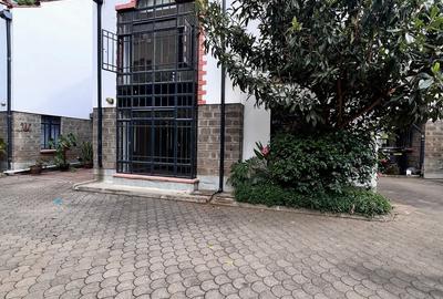 4 Bed Townhouse with En Suite at Valley Arcade