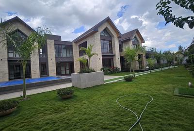 5 Bed House with En Suite in Runda - 3