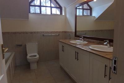 5 Bed House with Garden in Karen Hardy - 4