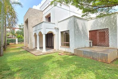 4 Bed Townhouse with En Suite in Lavington