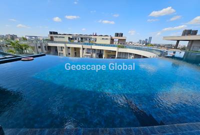 3 Bed Apartment with En Suite in Riverside
