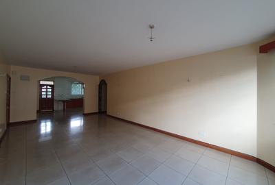 3 Bed Apartment with En Suite at Second Parklands - 4