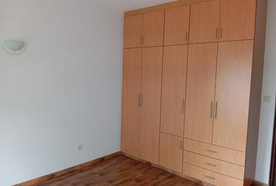 Serviced 3 Bed Apartment with En Suite in Westlands Area - 2