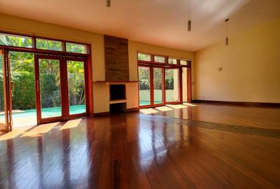 4 Bed House with En Suite in Runda - 4