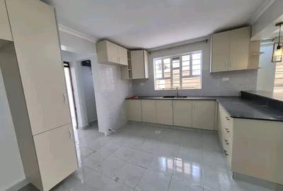 3 Bed House with En Suite in Kamakis - 2