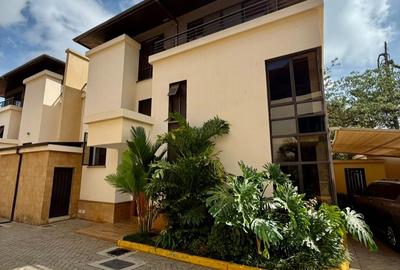 5 Bed Townhouse with En Suite in Kileleshwa