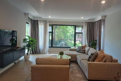 Furnished 2 Bed Apartment with En Suite in Riara Road