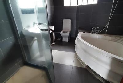 4 Bed Townhouse with En Suite in Kiambu Road