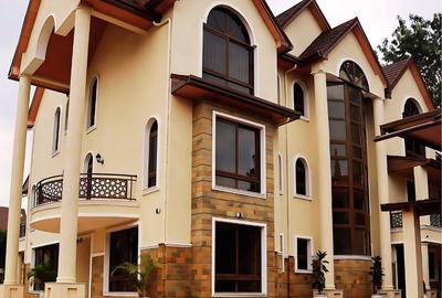 7 Bed Townhouse with En Suite in Karen