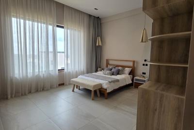 4 Bed Apartment with En Suite in Loresho - 4