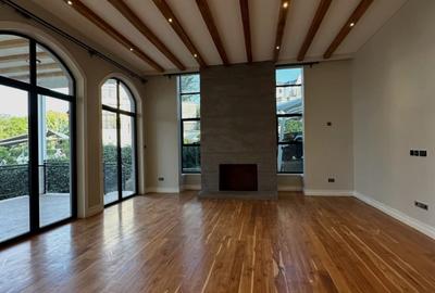 5 Bed Townhouse with En Suite in Loresho - 2