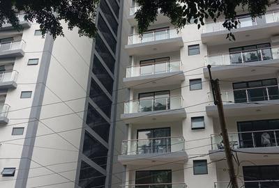 1 Bed Apartment with Swimming Pool at Riverside