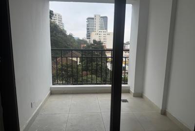 3 Bed Apartment with En Suite in Rhapta Road