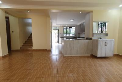 4 Bed House with En Suite at Old Runda - 3