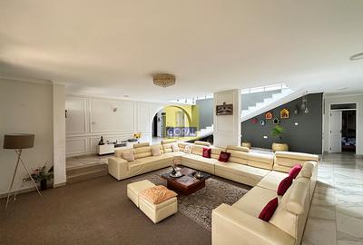 6 Bed House in Kiambu Road