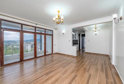 2 Bed Apartment with En Suite at Hill Top Road - 2