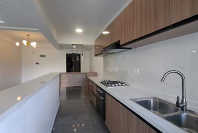 2 Bed Apartment with En Suite at Riverside Dr