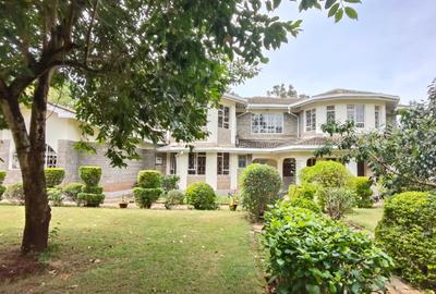 5 Bed House with En Suite at Kisembe