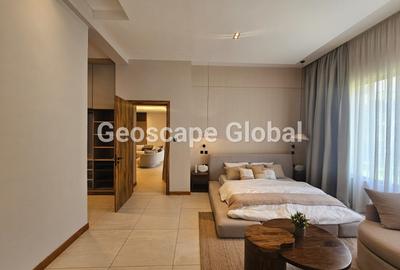 4 Bed Apartment with En Suite in Loresho - 4