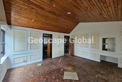 5 Bed House with En Suite in Gigiri