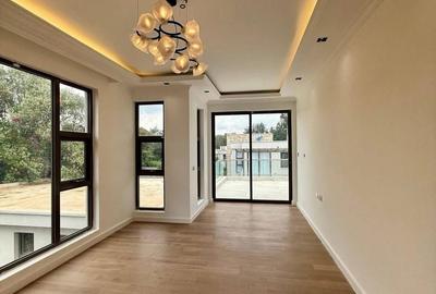 5 Bed Villa with En Suite at Hardy Karen - 4