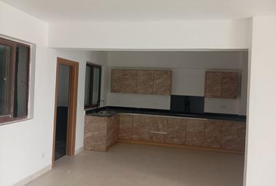 3 Bed Apartment with En Suite at Westlands Estate. - 4