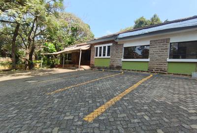 Commercial Property with Parking in Kilimani