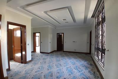 5 Bed Townhouse with En Suite at Lavington Maziwa - 2