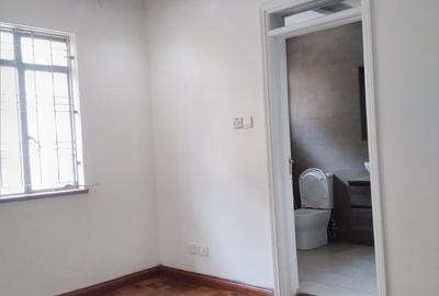 Serviced 4 Bed Apartment with En Suite in Riverside - 2