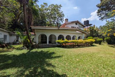 4 Bed House with En Suite in Muthaiga