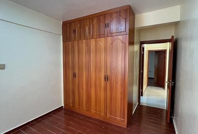 3 Bed Apartment with En Suite in Kileleshwa - 4