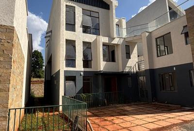 4 Bed Villa with En Suite in Kiambu Road