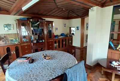5 Bed House with En Suite at Rimpa