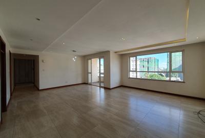 3 Bed Apartment with En Suite at 1St Parklands Avenue