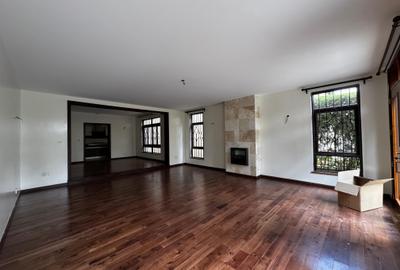 5 Bed Townhouse with En Suite in Lavington