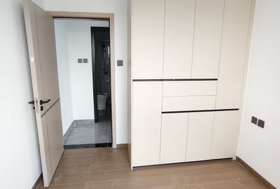 2 Bed Apartment with Gym in Kilimani - 3