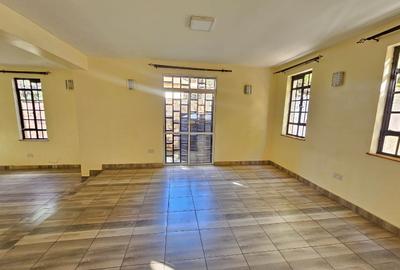 5 Bed Townhouse with En Suite at Kyuna