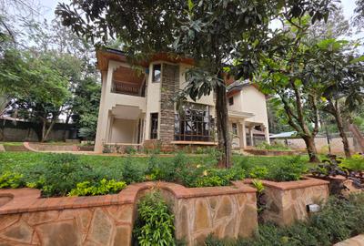 5 Bed House with En Suite in Runda - 3