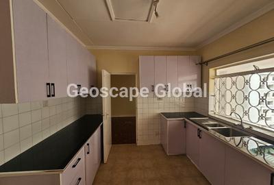 4 Bed House with En Suite in Gigiri - 4