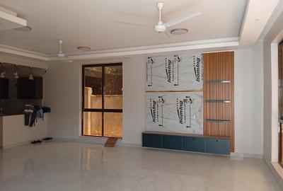 3 Bed Townhouse with En Suite at Kanamai Area - 2