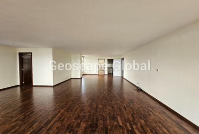 4 Bed Apartment with En Suite in Muthaiga - 3